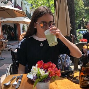 Meet your Posher, Yadira